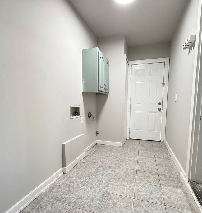 Photo - 4320 Suntane Cir