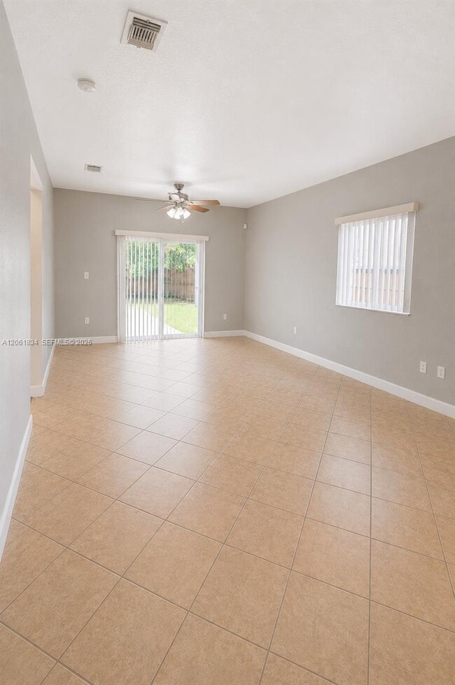 Photo - 2603 NE 41st Cir
