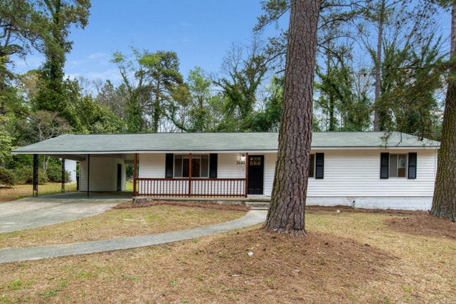 Building Photo - 3 BR Ranch Rental