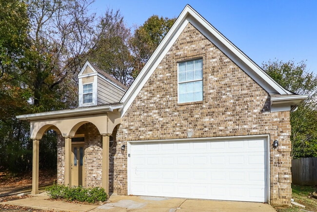 Photo - 944 Shorey Ln