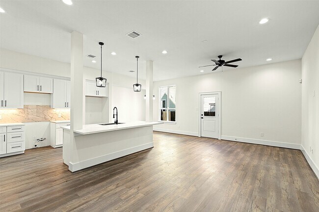 Photo - 1807 Palmetto Landing Dr