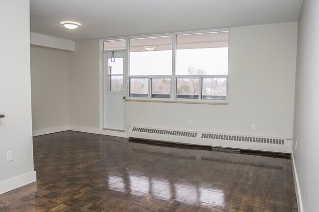 Photo - 2250 Homelands Dr