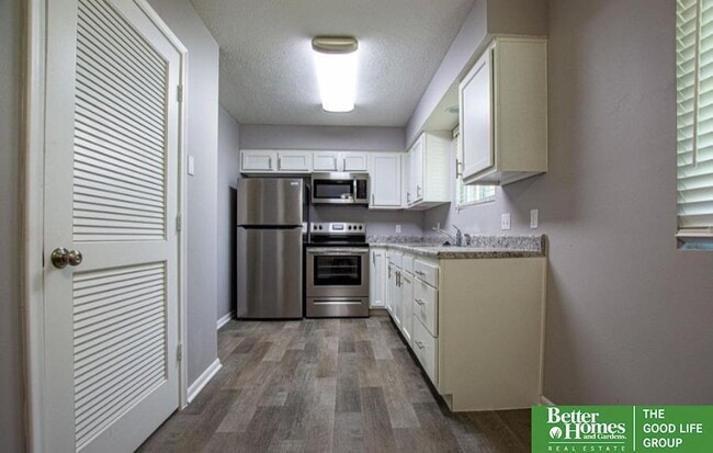 Building Photo - 4859 S 132nd Ave