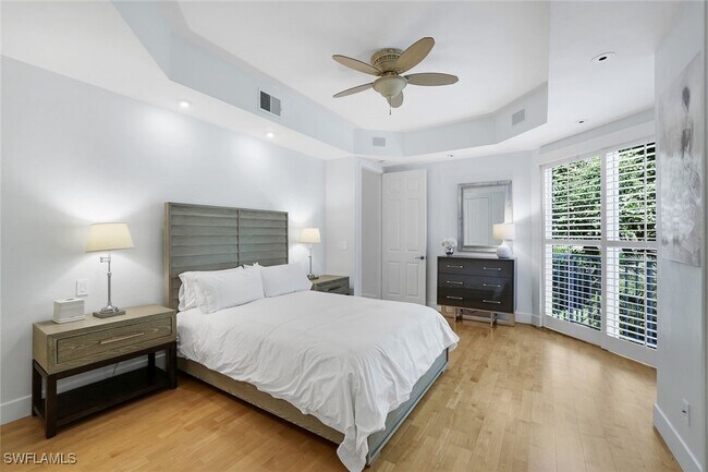 Building Photo - 1560 Clermont Dr Unit D-201
