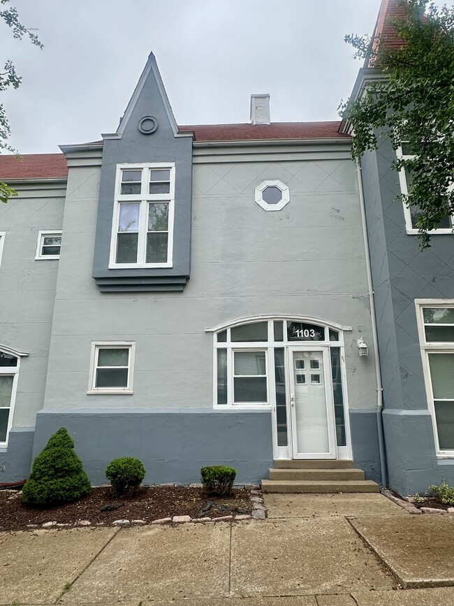 Building Photo - 1103 Biddle St Rental