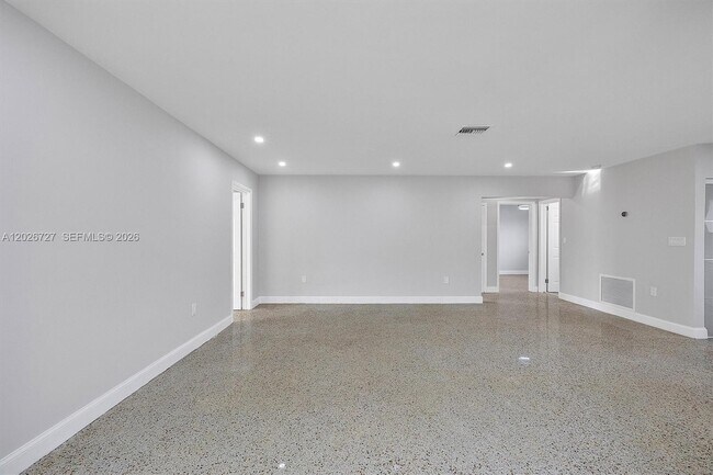Photo - 3820 SW 92nd Ave Unit 3820