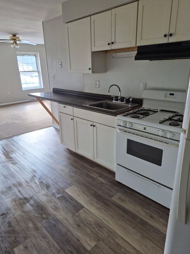 Photo - Bridge Street