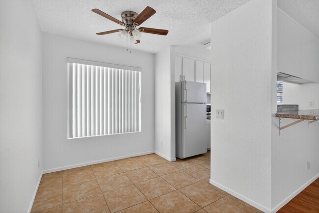 1066 Coronado Ave Unidad 204
