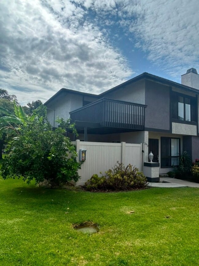Photo - 285 Rancho Dr