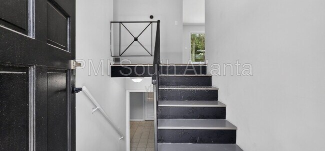 Photo - 206 Evenview Cir