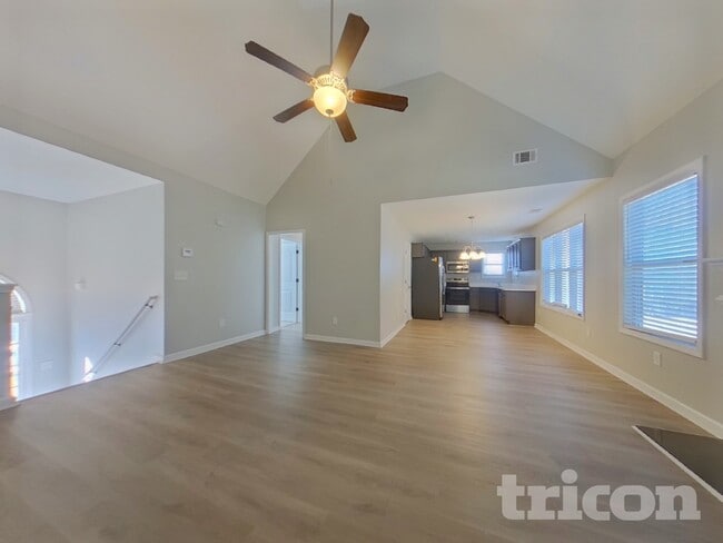 Photo - 110 Andrews Ct