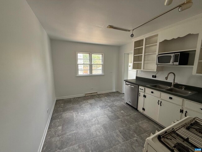 Photo - 913 Druid Ave