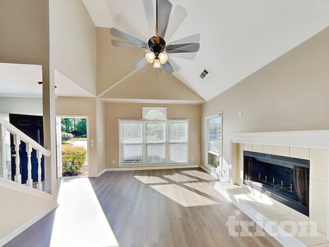 Photo - 4390 Pinewalk Dr