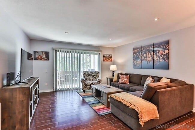 Building Photo - 5700 Baltimore Dr Unit 5 Rental