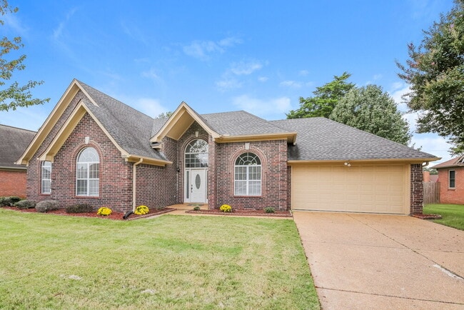 Photo - 5395 Philgrove Way