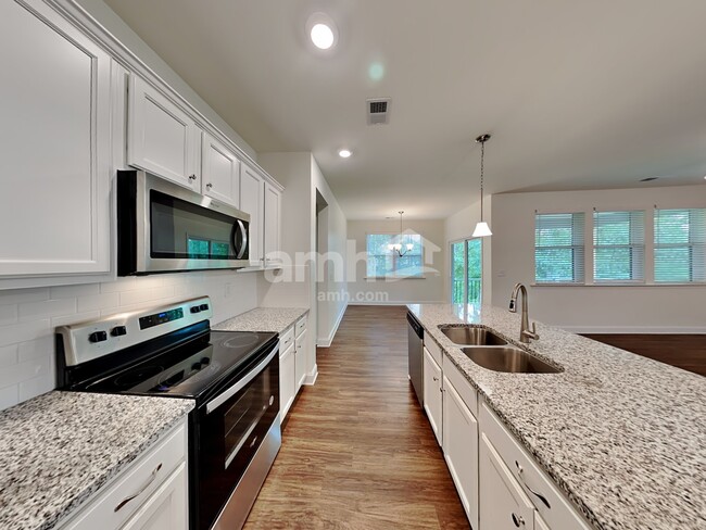 Photo - 5085 Hudson Vly Dr