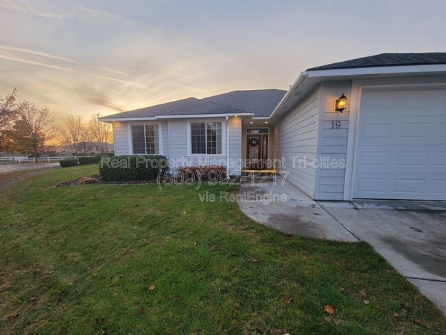 Building Photo - 19 Jasmine Ln