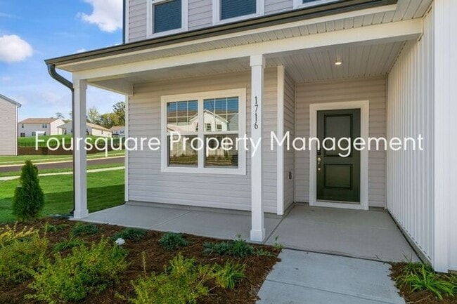 Photo - 4 Bedroom Home with 2nd Floor Loft- Kitchen Island & 2-Car Garage – Convenient Raleigh Location