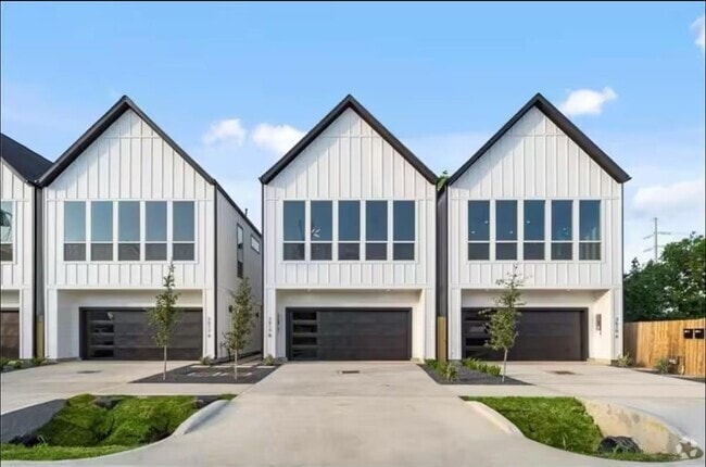 Building Photo - 3610 Dreyfus St Rental