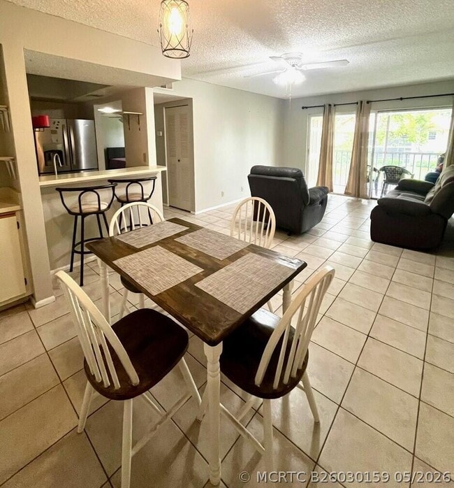 Photo - 1537 SE Royal Green Cir Unit E204