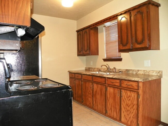Photo - 3 Bedroom Brick home in Tecumseh
