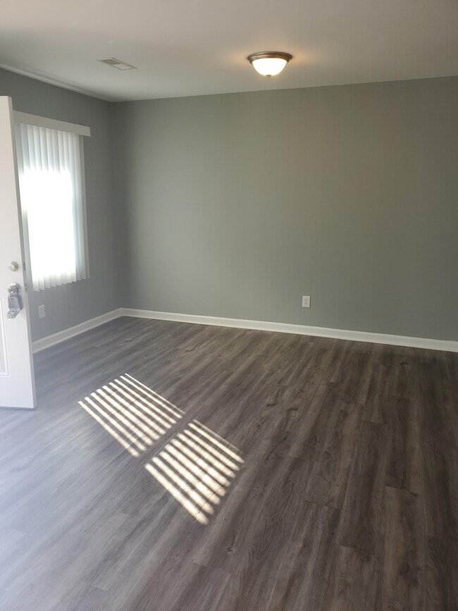 Stratford Apartments