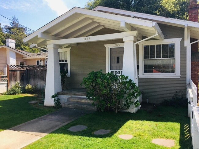 Photo - 1122 Channing Ave
