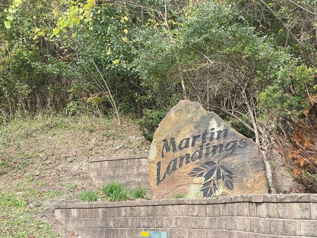 Building Photo - 119 Lucas Dr