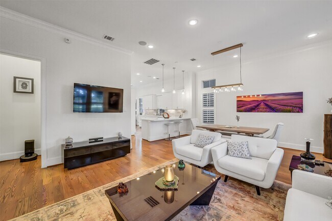 Photo - 1110 Lake Pointe Pkwy