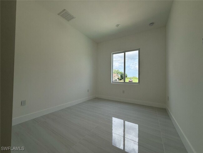 Photo - 1549 NW 26th Pl