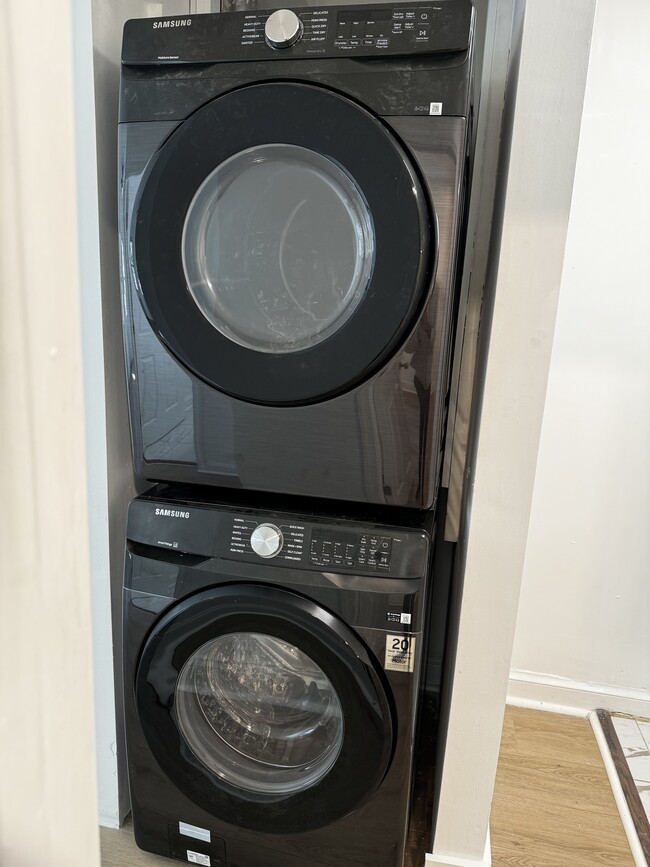 Building Photo - 5017 1st St NW Unit 2