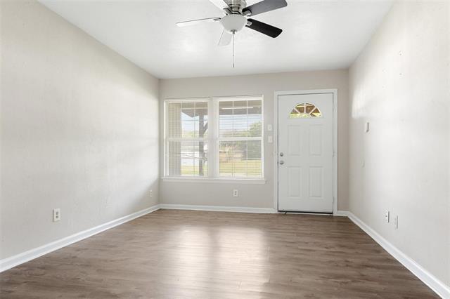 Photo - 1320 Longview St