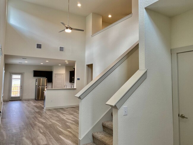 Photo - Beautiful 3bed/2.5bath in Northeast Austin!!