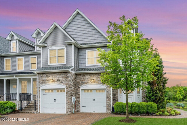 Building Photo - 47 McCormick Ave N