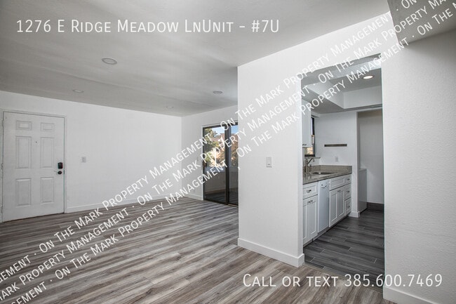 Photo - 1276 E Rdg Mdw Ln