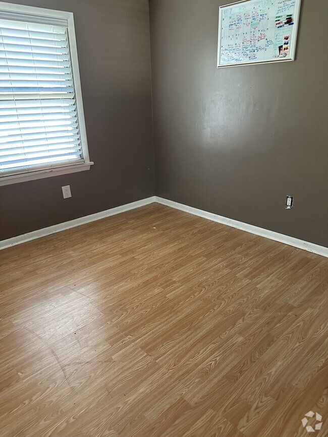 Building Photo - 208 Olivia Dr Rental