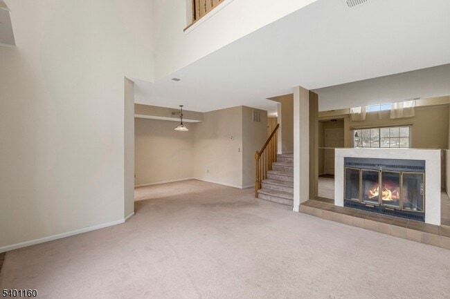 Photo - 62 Bentley Ct