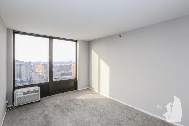 Photo - 4334 N Hazel St Unit 411