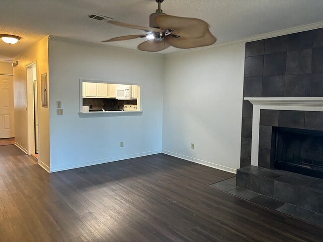 Photo - 3839 Belle Meade Ct