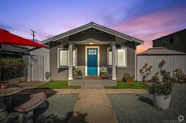 Building Photo - "Charming 2-Bedroom San Diego Retreat with... Rental