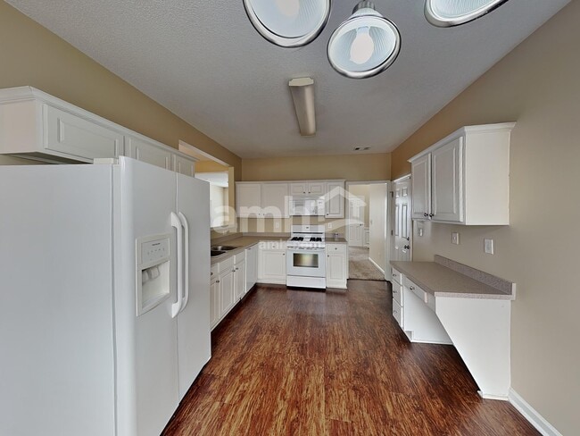 Photo - 2523 Davenham Ln