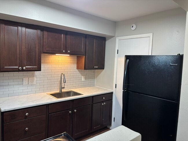 Nicely updated kitchen - 38 S Norwich Rd