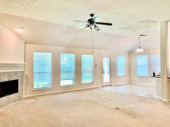 Photo - 7827 Iris Glen Ln