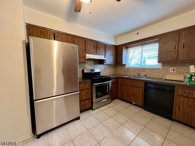 Photo - 107 Madison Ave