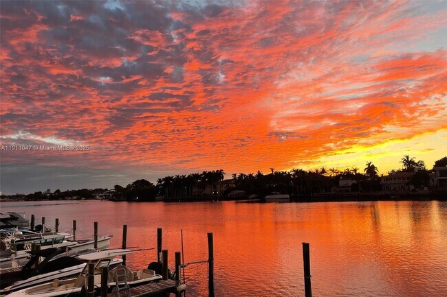 Photo - 5600 Collins Ave Unit 8A