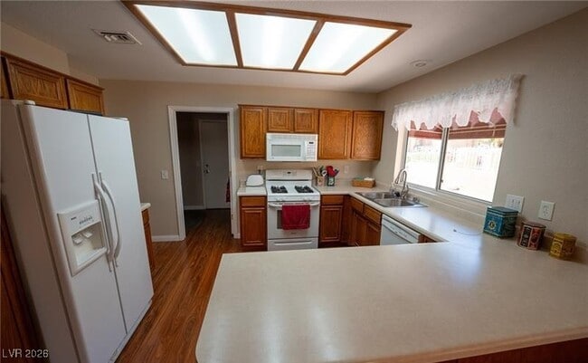 Photo - 9004 Litchfield Ave