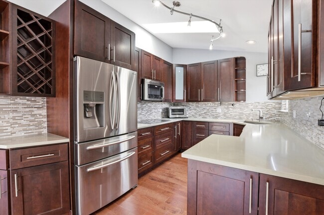 Photo - 1164 Talbots Ln Unit a