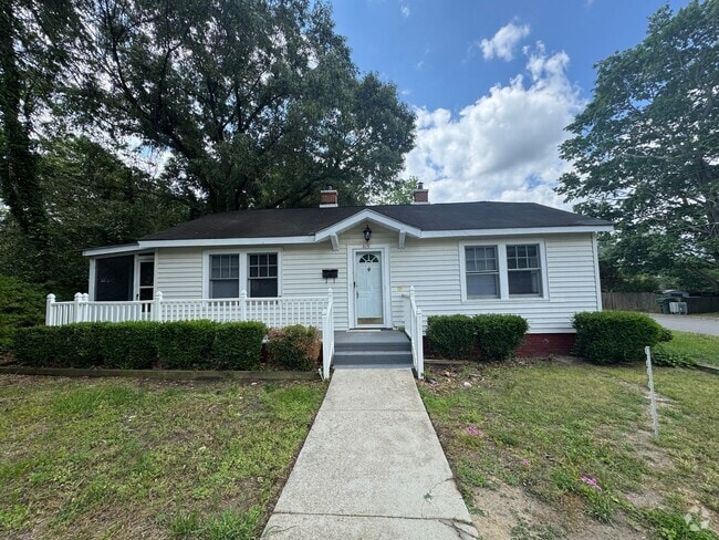 Building Photo - 2BR/1BA House near Downtown Cary