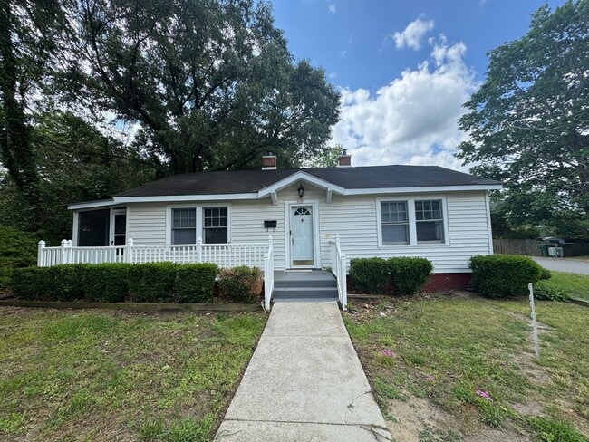 2BR/1BA House near Downtown Cary - 2BR/1BA House near Downtown Cary
