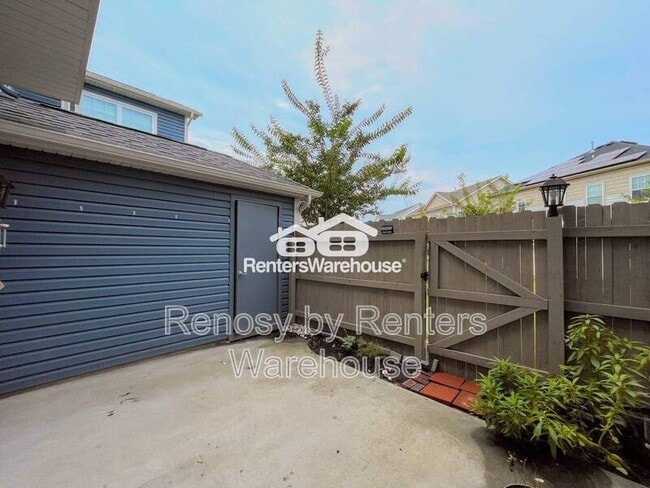 Photo - 1713 Dresdon Ln